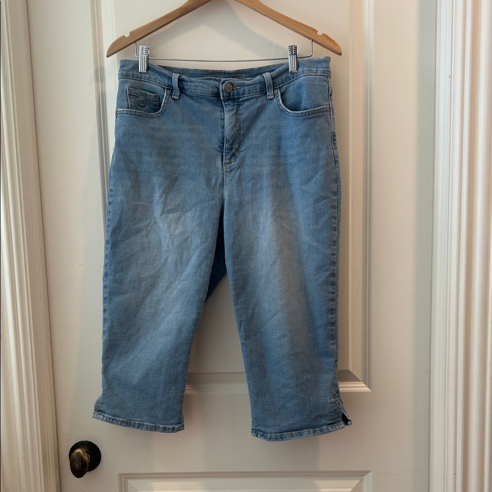 Gloria Vanderbilt Slimming Effect Denim Capri Jeans stretchy women’s size 12P
